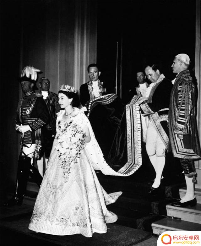 英国女王登基抖音(英国女王登基抖音视频)