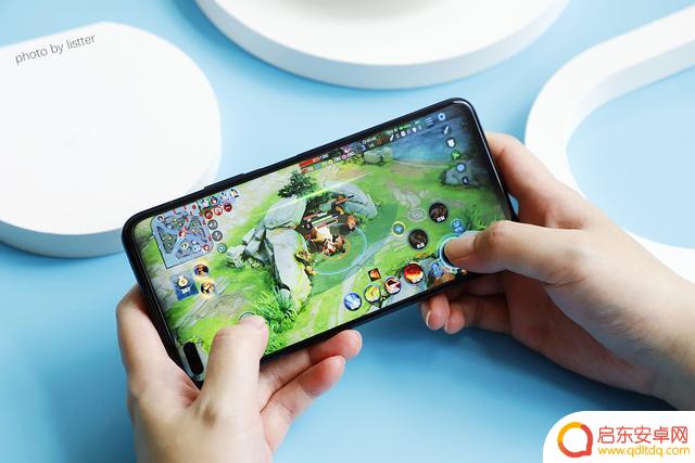 怎么拿手机测水温 解锁荣耀Play4 Pro红外测温版的方法