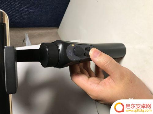 华为手机稳定器怎么使用 手机手持稳定器如何保持平衡