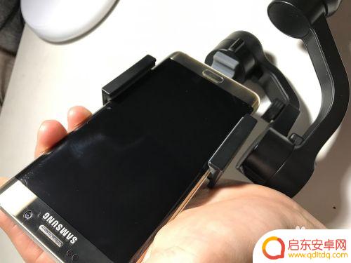 华为手机稳定器怎么使用 手机手持稳定器如何保持平衡