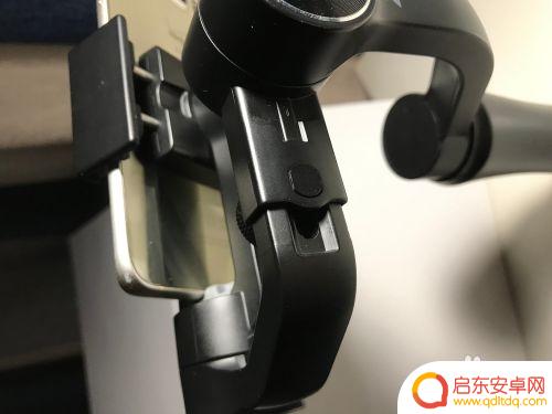 华为手机稳定器怎么使用 手机手持稳定器如何保持平衡