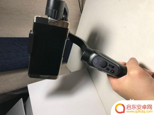 华为手机稳定器怎么使用 手机手持稳定器如何保持平衡