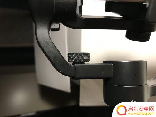 华为手机稳定器怎么使用 手机手持稳定器如何保持平衡
