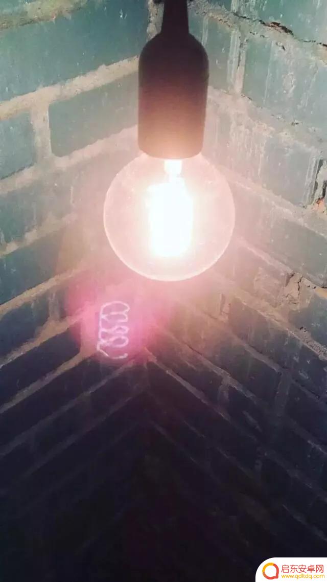抖音关灯开关特效(抖音关灯开关特效怎么弄)