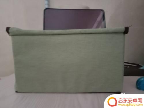 手机没支架怎么拍 没有手机支架怎么拍摄开箱视频